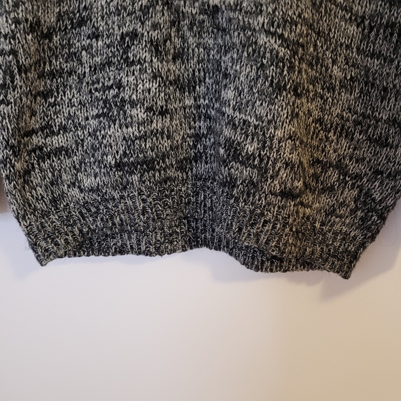 Knit Panda Sweater (Medium) - Black & Grey - Picture 8 of 9